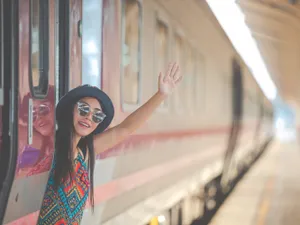 CFR lansează programul „Trenurile Soarelui” pe 13 iunie. 54 trenuri directe vor circula spre litoral - Foto: Freepik (Imagine cu rol ilustrativ)