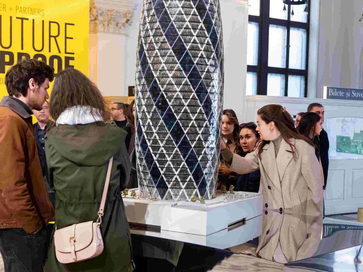 Foster + Partners aduce la Iași, în parteneriat cu IULIUS, expoziția Future Proof, 60 de ani de arhitectură