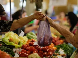 Piață legume / Foto: Inquam Photos / George Călin