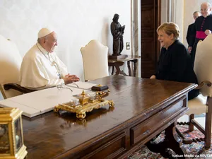 Papa și Angela Merkel au discutat despre schimbările climatice. FOTO: Facebook