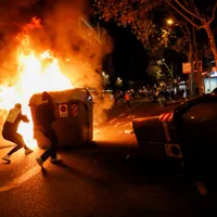 Proteste violente la Barcelona / Foto: agerpres.ro