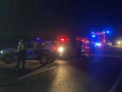 Accident rutier grav la 2 Mai, între un autocar și o mașină. A fost activat Planul Roșu - Foto: ISU Dobrogea