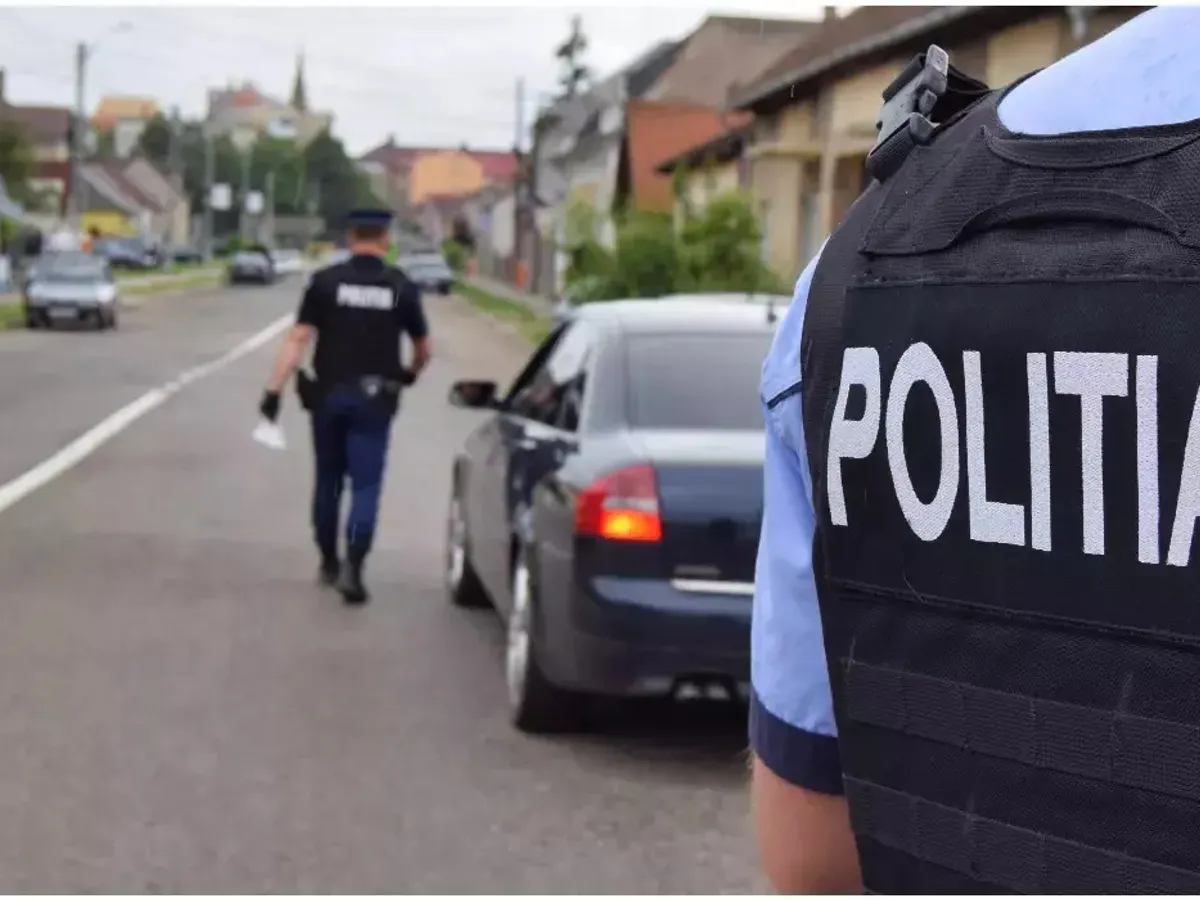Copil amenințat cu un briceag de doi colegi pentru suma de 8 lei. Ce au făcut adolescenții? - Foto: Arhiva