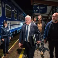 Președintele Germaniei, vizită fulger la Kiev. Va merge în locurile „fierbinți” ale războiului - FOTO: Twitter/@NOELreports