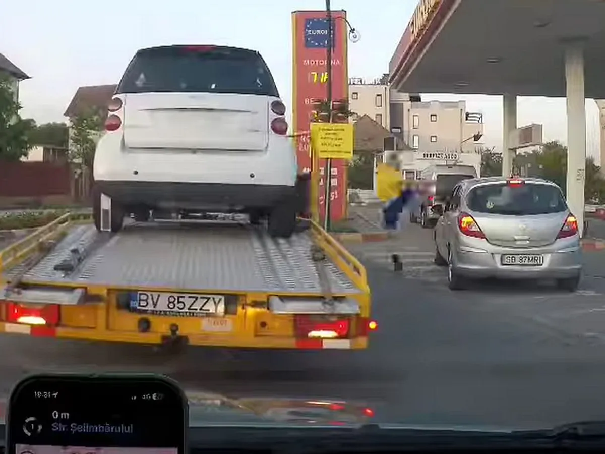 VIDEO Un poliţist a bătut în trafic un alt şofer. De la ce a plecat totul - Foto: captură video Facebook/Sibiu Independent
