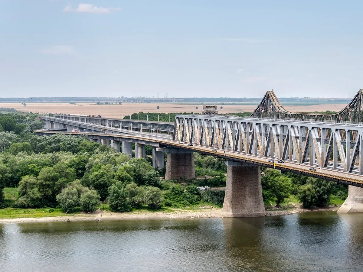 România a avut cel mai mare pod din Europa, lung de 4 kilometri