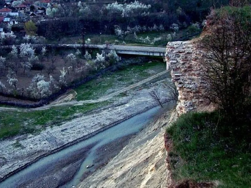 ruine manastire