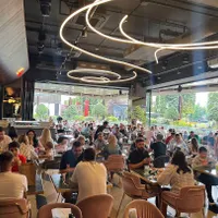 Muște și rugină în meniu la Taverna Racilor - Foto: Facebook / Taverna Racilor