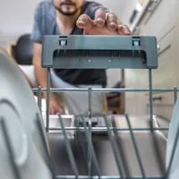 Un truc pe care sigur nu îl știai: la ce mai pot fi folosite tabletele pentru mașina de spălat vase? Foto: Freepik (fotografie cu caracter ilustrativ)
