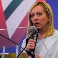 Giorgia Meloni îl asigură pe Zelenski că Italia va susține în continuare Ucraina - FOTO: Profimedia
