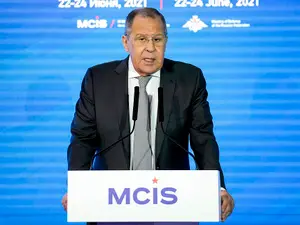 Lavrov, sritică NATO că nu discută cu armata rusă/Foto: TASS