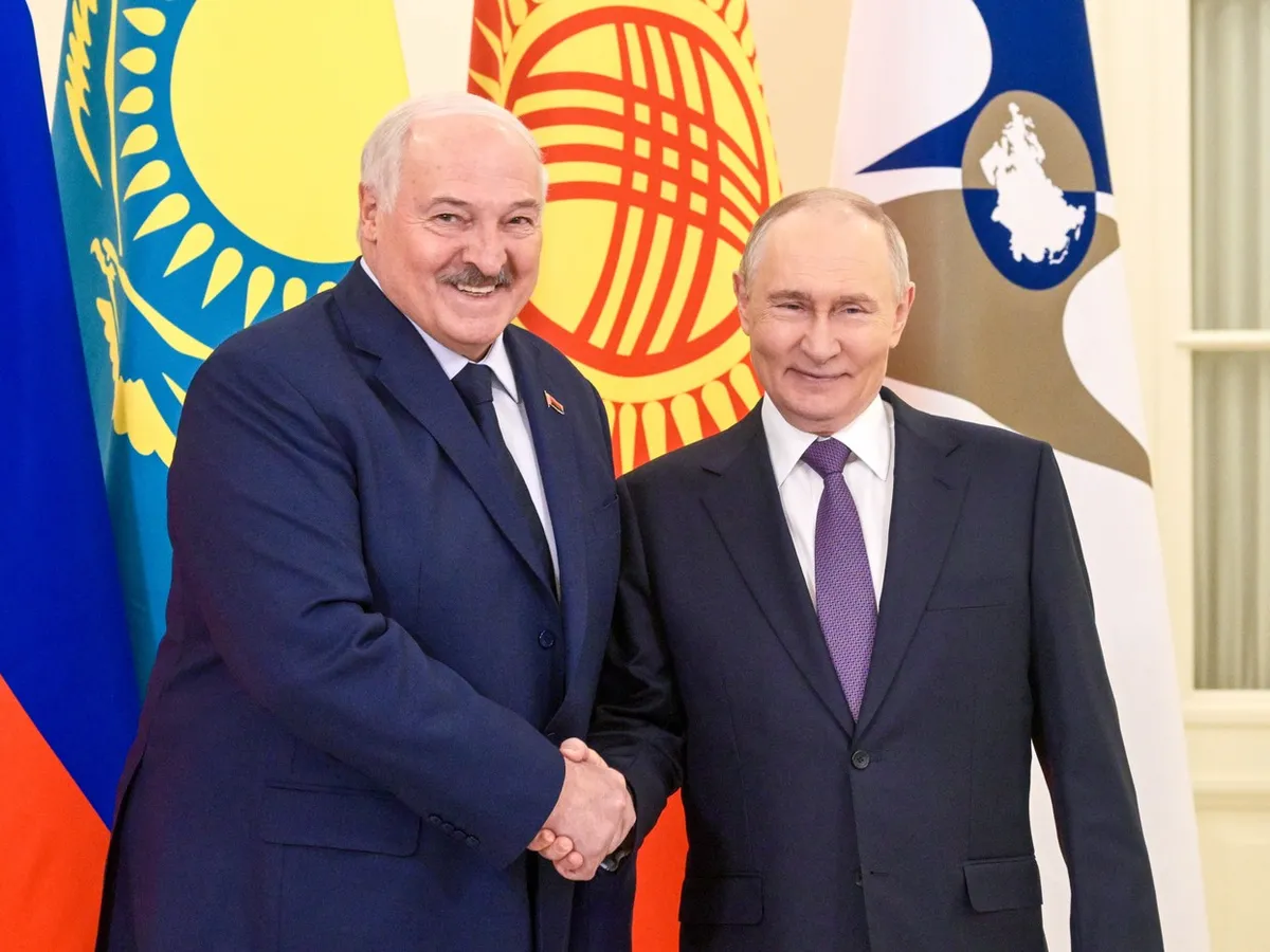 Alexandr Lukașenko și Vladimir Putin - Foto: Profimedia images
