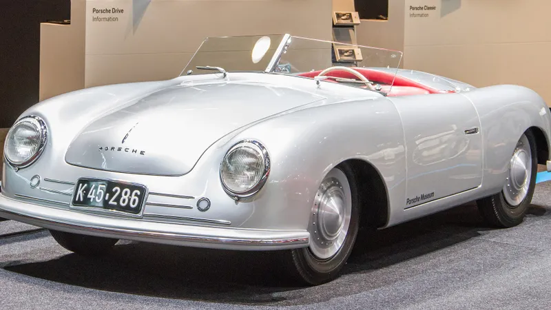 Un inginer român a inventat roadster-ul cu motor spate înaintea lui Porsche 356. Era turbo! - Foto: Alexander Migl /Wikipedia