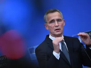 Stoltenberg: Nu am văzut vreo retragere a forțelor ruse. Dimpotrivă, continuă acumularea militară/FOTO: politico.eu