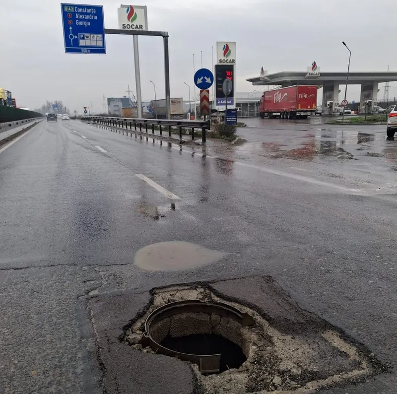 Gaură „ucigașă”, pe Centura București, pe banda 2. - Foto: Facebook / Info Trafic Bucuresti si Ilfov