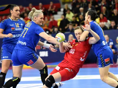 Meciul de handbal dintre Muntenegru și România la EHF Euro 2022 - Foto: Profimedia