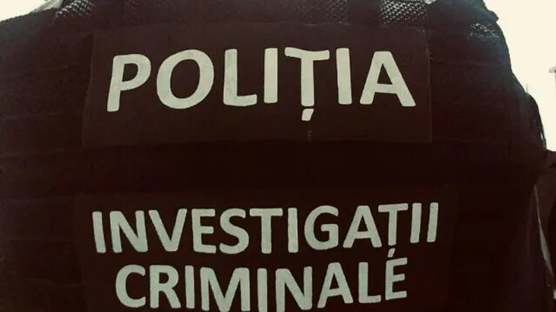 Polițiștii l-au dus pe Leo de la Strehaia la penitenciarul din Drobeta Turnu Severin. FOTO: Facebook
