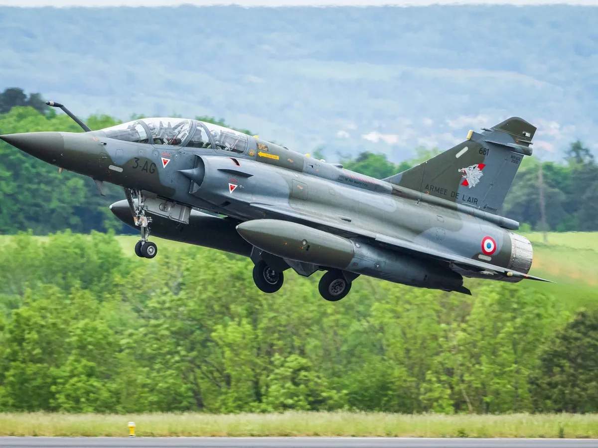 Avion de război Mirage 2000D - Foto: Profimedia images