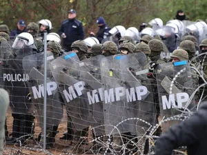 Marea Britanie trimite ingineri militari la granița Poloniei/foto: moscow times