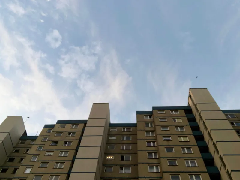 Proprietarii dorm în timp ce administratorii fură. S-au sustras din asociații și 115.000 euro Foto: Freepik (rol ilustrativ)