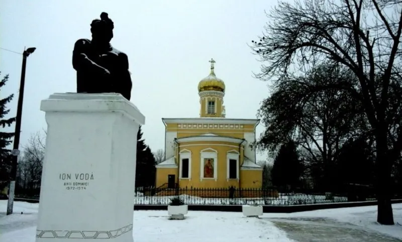 Bust Ioan Vodă la Cahul