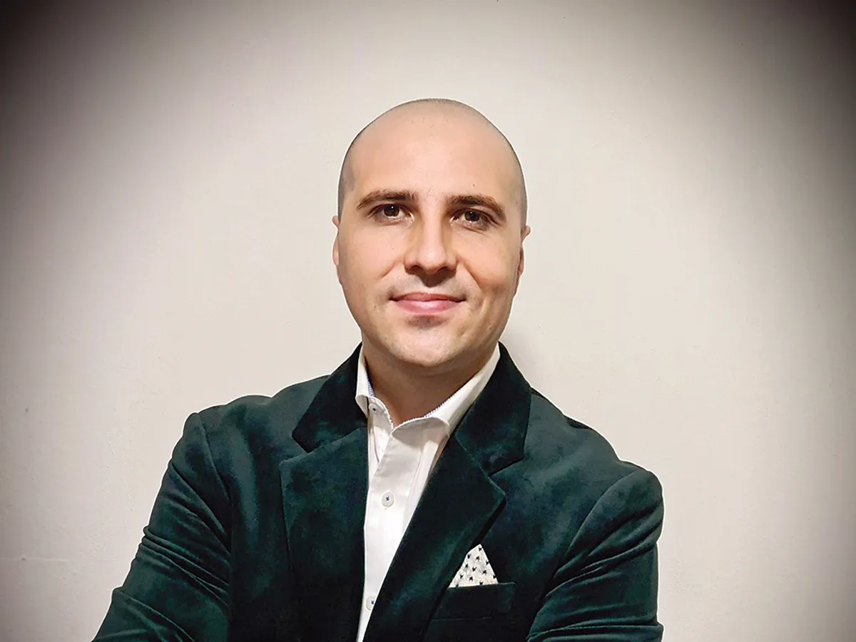 Andrei Popescu - Fondator & CEO al SCX Holdings - Singapore