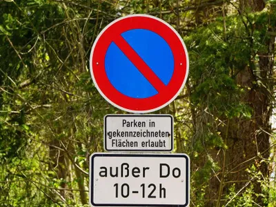 Indicatorul 286 marchează o zonă de oprire restricționată - Foto: echo24.de