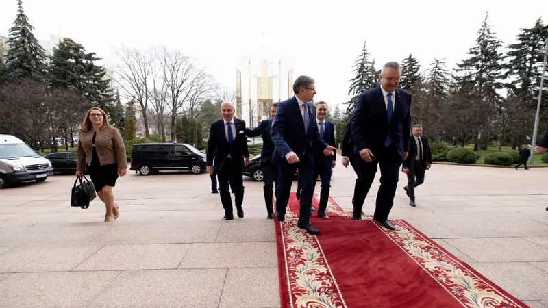 Nicolae Ciucă, la Chișinău: „Nu foarte departe, vom fi împreună în marea familie europeană” - Foto: Facebook/Igor Grosu
