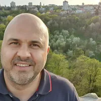 Soția deputatului USR, Emanuel Ungureanu, angajată la stat. Câștigă de 10 ori mai mult ca în privat / FB