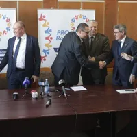 Victor Ponta a atras patru parlamentari de la PSD. Foto Inquam Photos/Octav Ganea