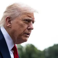 Donald Trump vorbeşte presei, în apropiere de Casa Albă - Foto: Profimedia Images