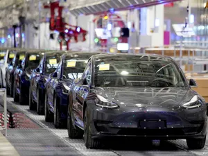 China se teme că mașinile Tesla spionează/Foto:voanews