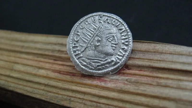 moneda regalianus - Foto: ebay.co.uk