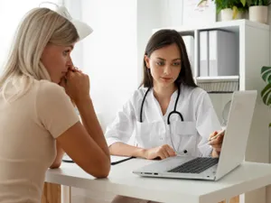 Foto: Medicii de familie vor putea fi validați prin SMS Sursa: Freepik