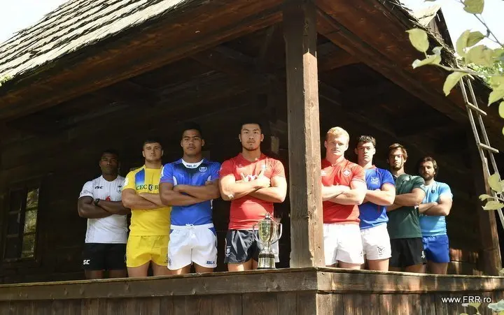 Căpitanii ce echipă ale celor 8 echipe care participă la World Rugby U20, la Muzeul Satului Credit foto: FRR