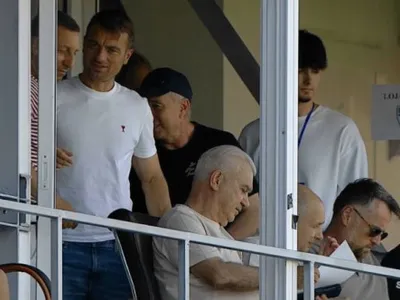 FOTO S-a întors! Primele imagini cu Dan Petrescu pe stadion, după aproape un an