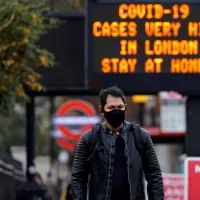 Peste 40% dintre britanici se confruntă cu dificultăţi financiare sau cu o sănătate precară, în contextul pandemiei de COVID-19/FOTO: Getty