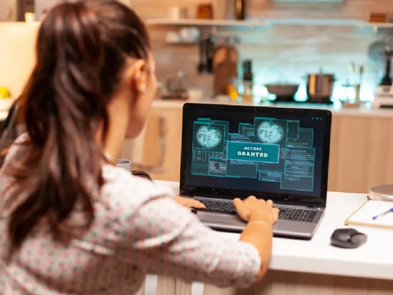 Hackerii se folosesc de AI pentru a păcăli oamenii - Foto: Freepik (rol ilustrativ)