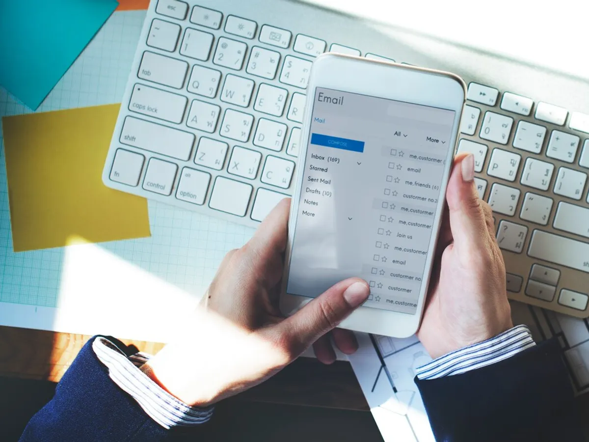 O escrocherie extrem de periculoasă vizează utilizatorii de Gmail. Începe cu un mesaj de securitate - Foto: Freepik (rol ilustrativ)