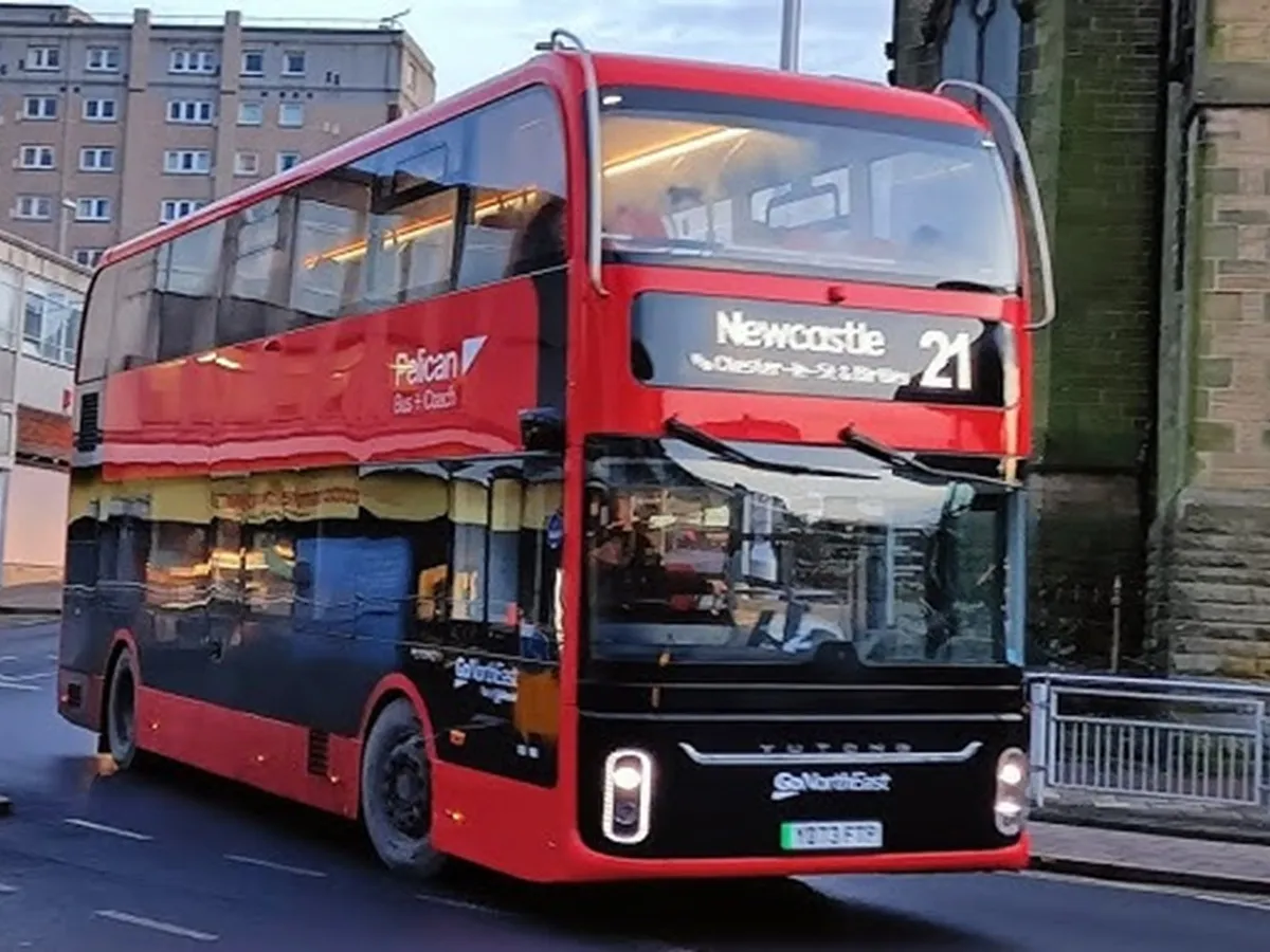 Aproape 1.000 de autobuze chinezești, controlate prin SIM-uri din România, investigate în UK și Danemarca