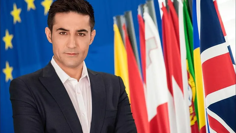 Claudiu Manda. Pagina oficială de Facebook