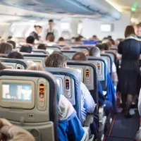 Ce a făcut o pasageră în avion după ce nu a fost lăsată să meargă la baie. Riscă închisoarea - Foto: Adevărul / imagine cu caracter ilustrativ