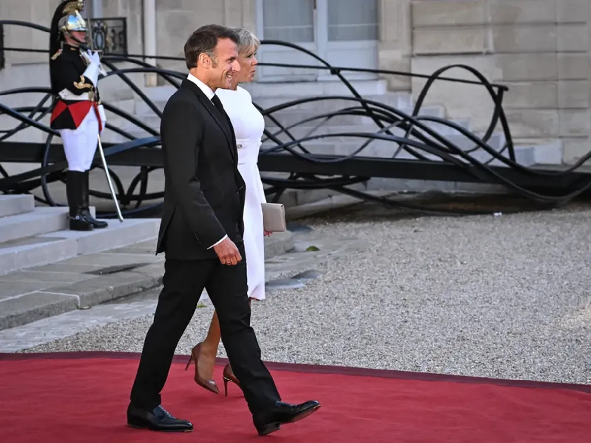 Franța a stabilit data alegerilor prezidențiale. Cine i-ar putea lua locul lui Macron?