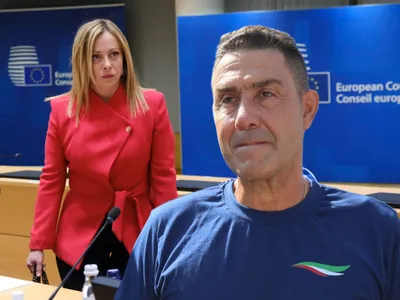 Giorgia Meloni și Roberto Vannacci - Foto: Profimedia images