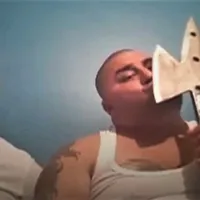 Capii clanului Chira, săltați pentru răfuieli cu săbii în public. I-au tăiat piciorul unui rival Foto: captură video