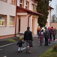 Minstrul Educației a lansat ideea ca în școli să fie folosite teste rapide din salivă pentru depistarea infecției COVID. Totuși, OMS nu recomandă aceste teste ca unic criteriu pentru stabilirea infecției. Sursa: Inquam Photos / Alex Nicodim