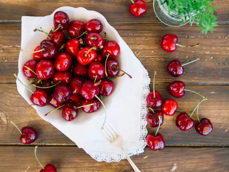 Hultoanele, fructele din copac care îți detoxifică colonul. Sunt sățioase și fac bine la inimă - Foto: Freepik (imagine cu rol ilustrativ_