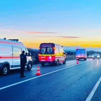 Accident grav cu 3 victime la Buzău, după ce mașina în care se aflau s-a izbit violent de un copac - Foto: Facebook/ Ambulanța