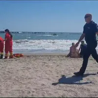 Se fac manevre de resuscitare Foto: Ziua de Constanța