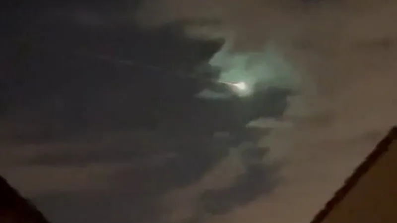 „Minge de foc” - Foto: Captură Twitter
